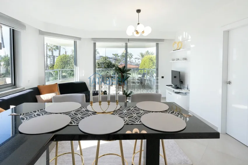 Purchase Turnkey apartment on the beachfront in Alanya, Oba district. Suitable for a residence permit 4 