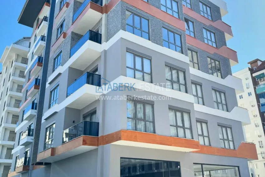 Apartments in Mahmutlar of various layouts in a complex under construction 5 