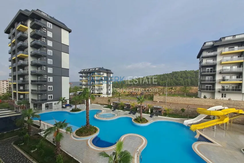Turnkey two-room apartment with glazed balcony in Alanya, Avsallar district 6 