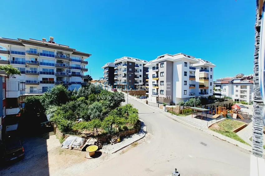 Purchase  One bedroom apartment with modern interior in Alanya, Oba area 8 