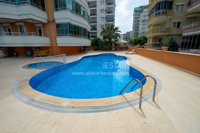 Two-bedroom apartment with furniture and sea view — Alanya, Mahmutlar 8 