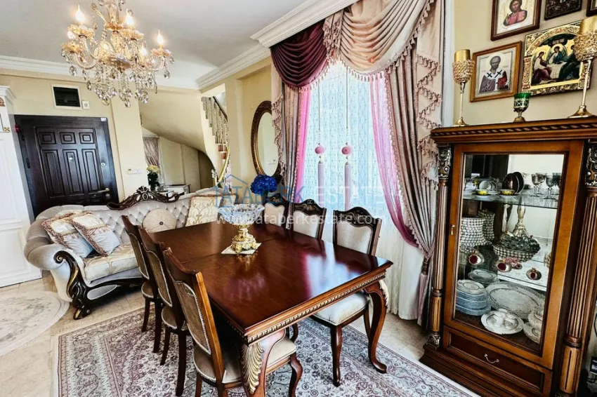 Purchase Duplex with exclusive concept furniture and luxurious panoramic views — Alanya, Mahmutlar district 6