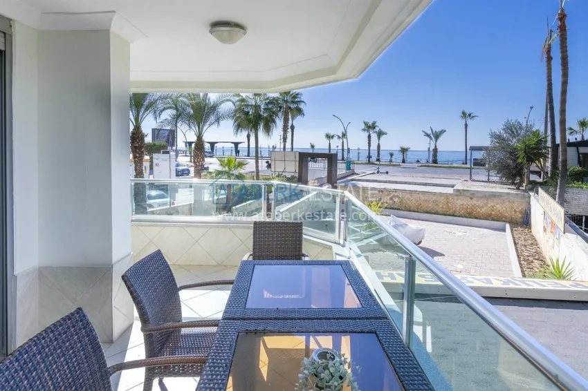 Purchase Turnkey apartment on the beachfront in Alanya, Oba district. Suitable for a residence permit 8 