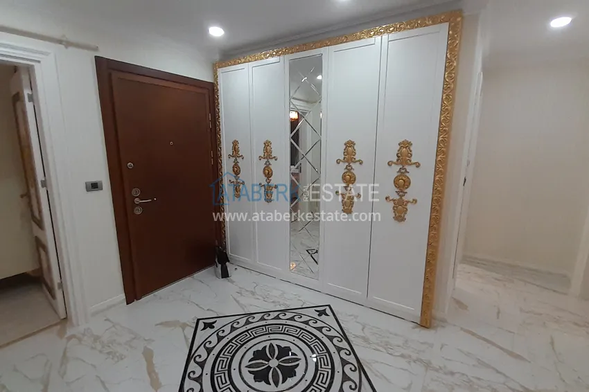 Purchase  Linear 3+1 apartment in a luxury complex on the beachfront in the center of Alanya 1 