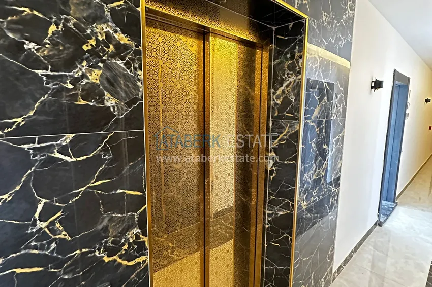 Primary property in Alanya — a one-bedroom apartment with a fine finish in Mahmutlar 11