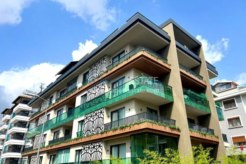 Luxurious penthouse duplex with designer renovation just 200 meters from Cleopatra Beach 2 