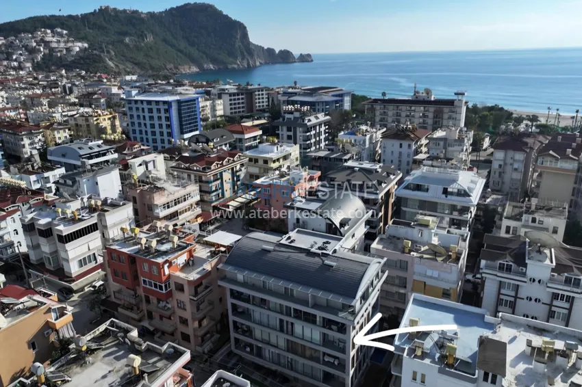 Furnished European-style two-room apartment in the center of Alanya in a comfortable complex 1 