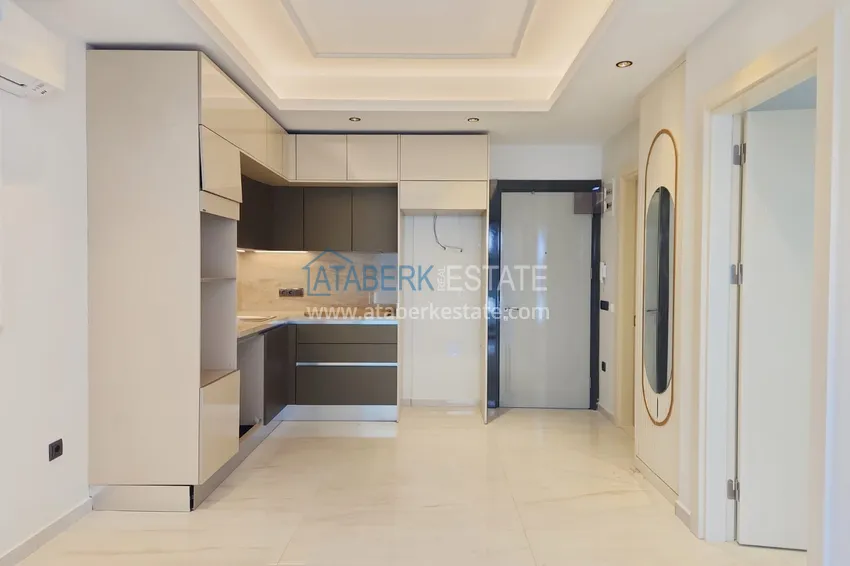 Purchase First line beachfront flat with finishing - Alanya, Mahmutlar area 2 