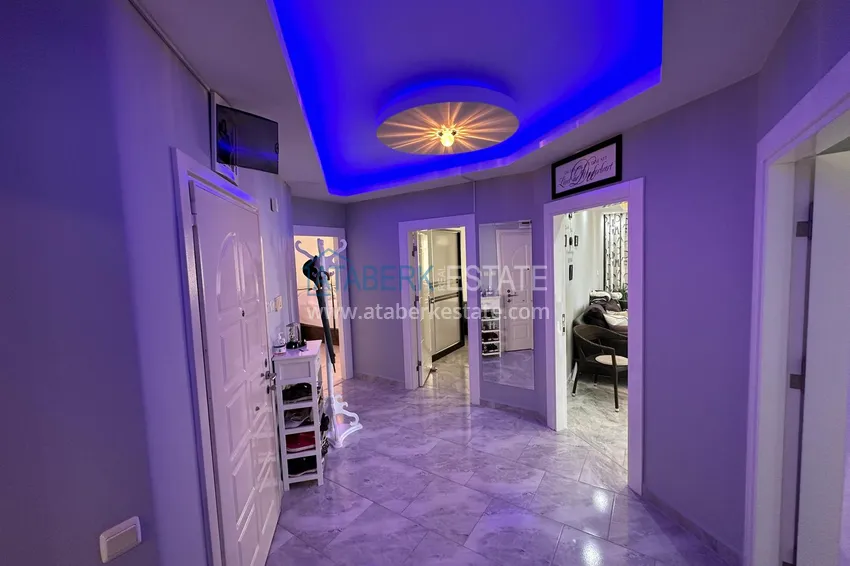 Purchase Property for residence permit. City flat with sea view in the centre of Alanya - 500 meters from the sea 3