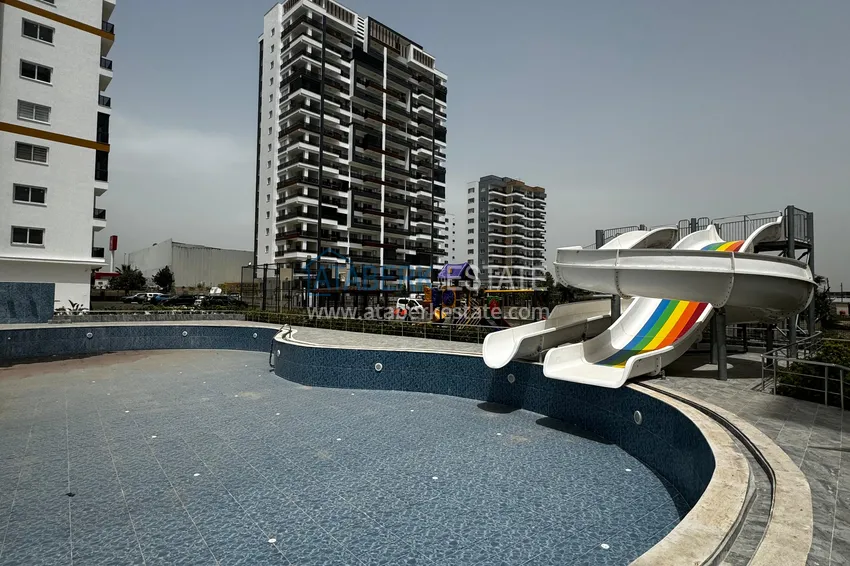 One bedroom apartment with separate kitchen and side sea view in Mersin, Tomyuk district 6 