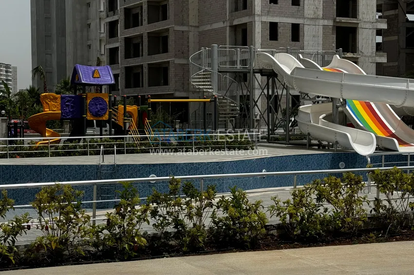 One bedroom apartment with separate kitchen and side sea view in Mersin, Tomyuk district 7 