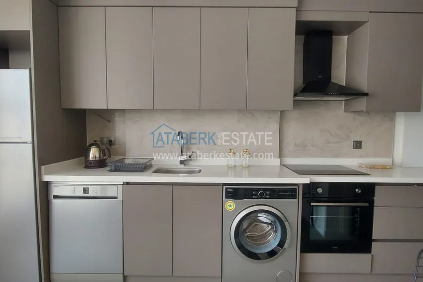 Purchase Furnished European-style two-room apartment in the center of Alanya in a comfortable complex 4 