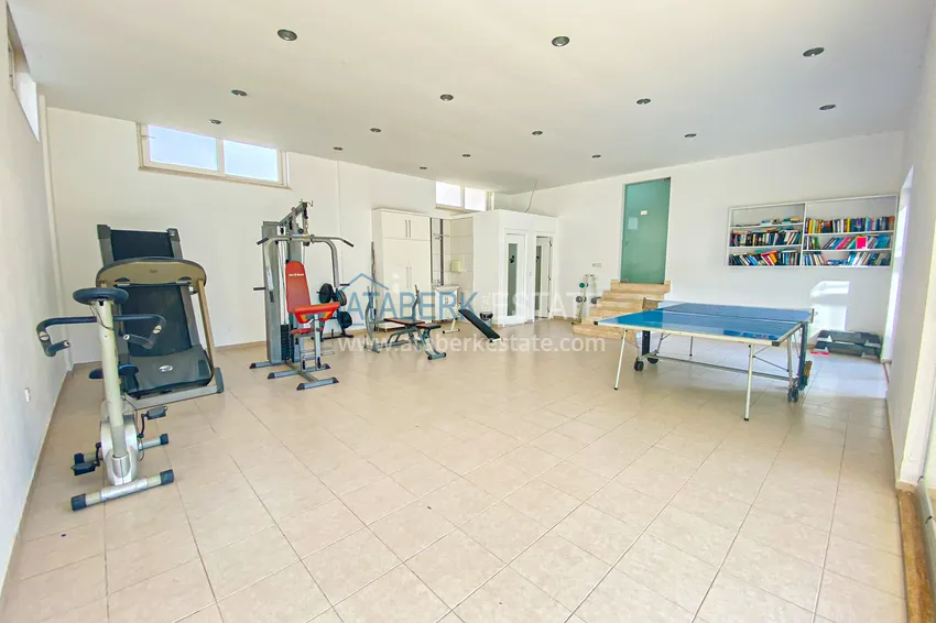 Excellent apartment with designer renovation in Oba, Alanya 8 