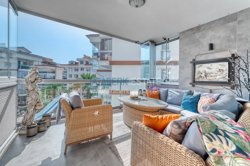 Purchase Excellent apartment with designer renovation in Oba, Alanya 10 