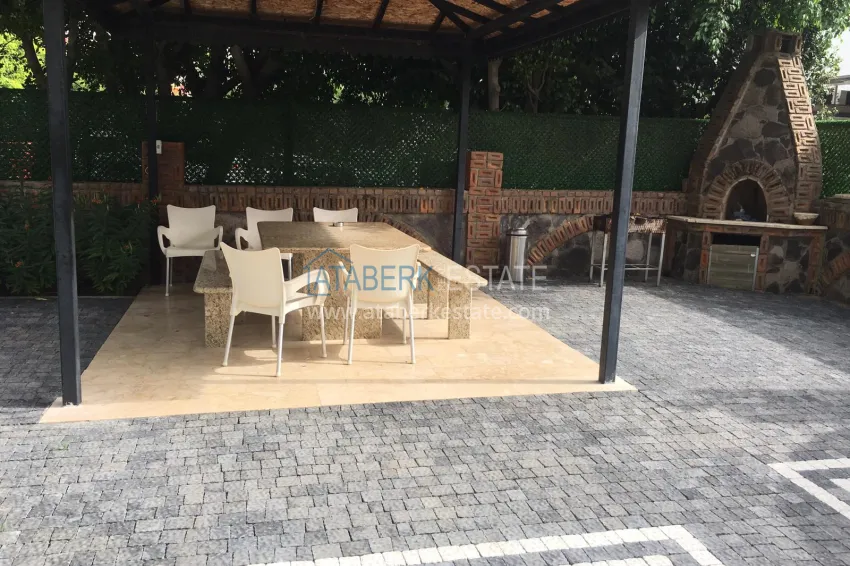 Real estate under citizenship. Furnished apartment near Alanium shopping center — Alanya, Cikcilli district 13 