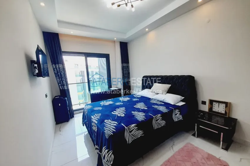 Purchase  1+1 apartment with furniture and sea views in a complex on the beachfront — Alanya, Kargicak district 9 