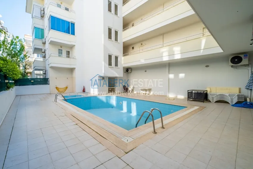 Turnkey one-bedroom apartment with a glazed balcony near Cleopatra Beach - Alanya Center 11 