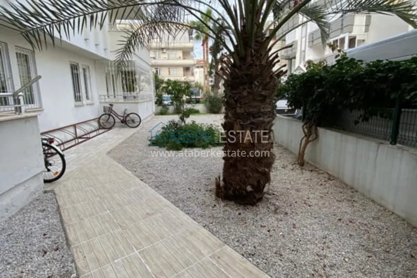 Turnkey one-bedroom apartment with a glazed balcony near Cleopatra Beach - Alanya Center 12 