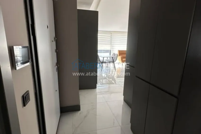 Purchase  Two-bedroom apartment with new furniture with sea and mountain views - Alanya center, Cleopatra beach area  1 