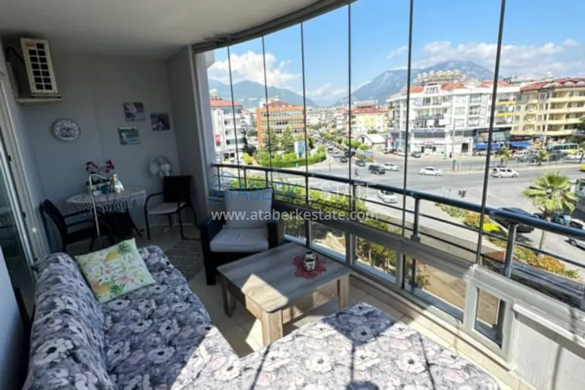 Property for residence permit: Cozy three-room turnkey apartment with mountain views in Oba area, Alanya 2 