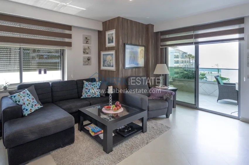 Purchase Furnished apartment with sea view and glazed balcony — first coastal apartment, Oba district 1 