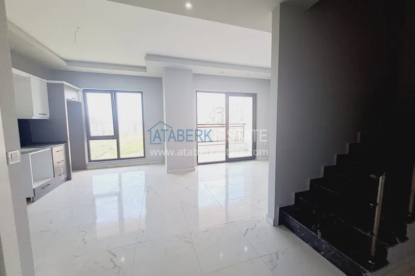 Purchase Duplex penthouse with fine finishing and sea view in Mahmutlar, Alanya 1 