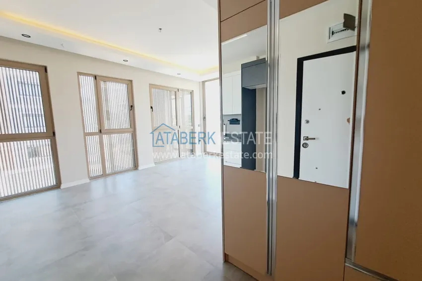 Purchase  1+1 apartment with mountain and sea views, Kargicak district in Alanya 1 