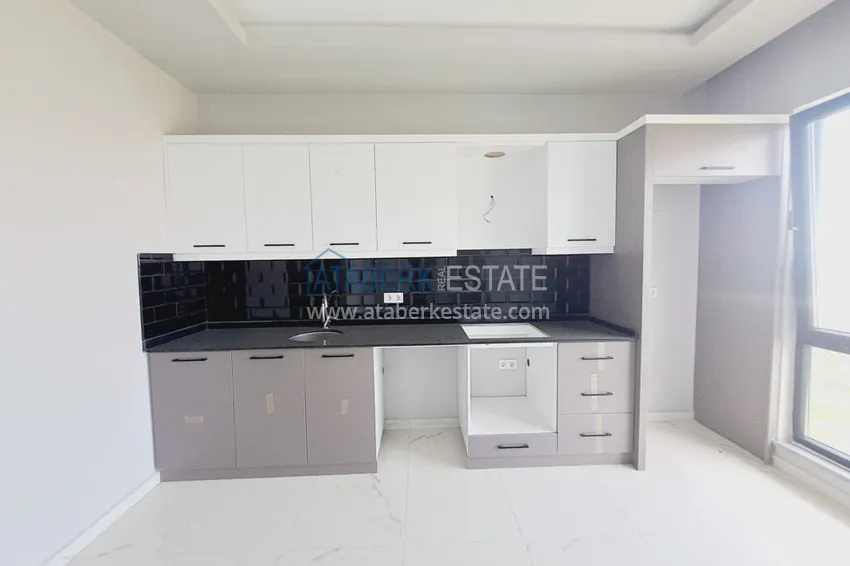 Purchase Duplex penthouse with fine finishing and sea view in Mahmutlar, Alanya 3 