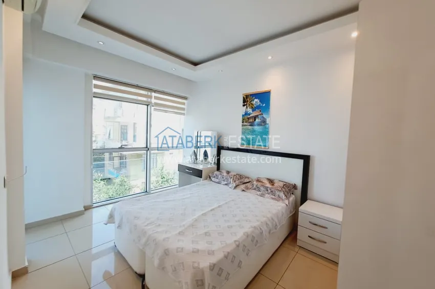 Purchase  1+1 apartment with furniture and glazed balcony in the center of Alanya - Cleopatra beach area 5 