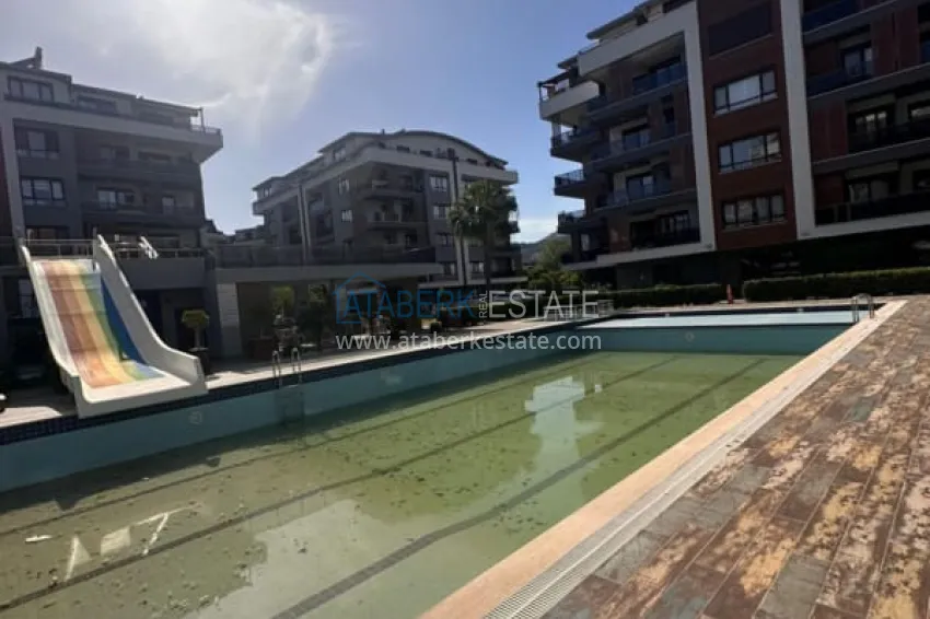 Furnished apartment in the center of Oba. Suitable for residence permits and citizenship 4 