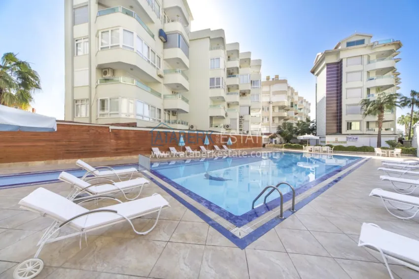 Furnished apartment with sea view and glazed balcony — first coastal apartment, Oba district 8 