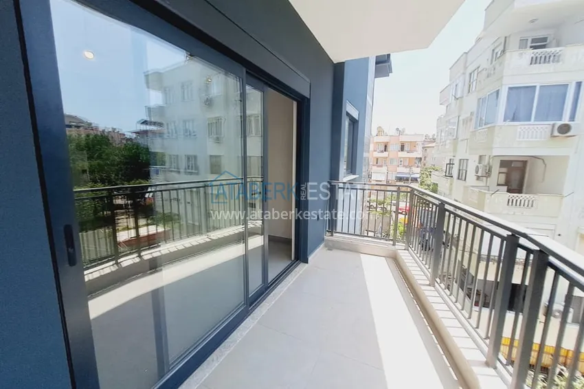 Purchase 1+1 apartment directly from the owner in a new building 250 from the sea - Alanya Center 9 