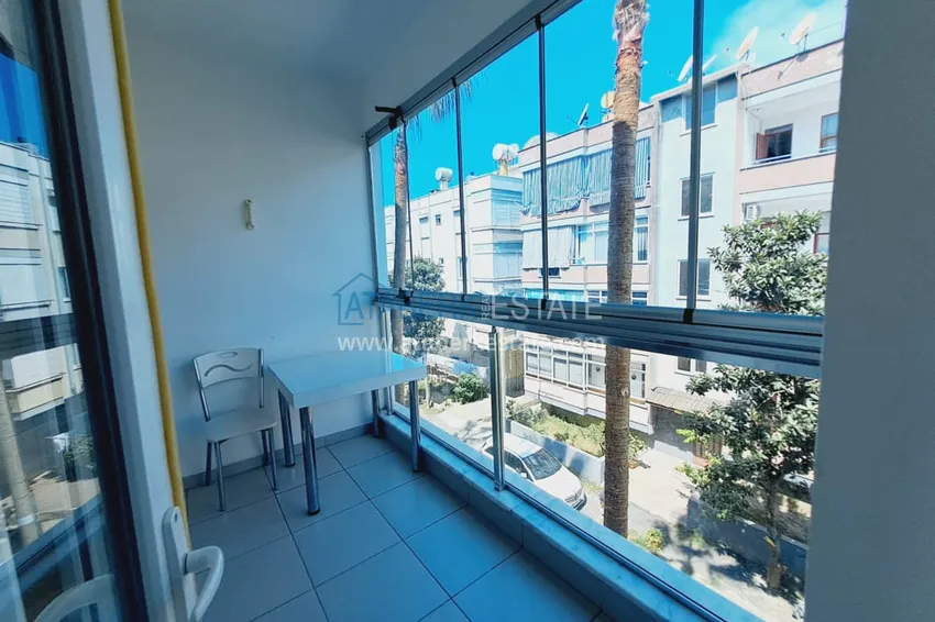 Purchase  1+1 apartment with furniture and glazed balcony in the center of Alanya - Cleopatra beach area 8 