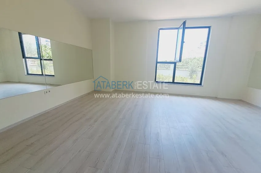 Duplex penthouse with fine finishing and sea view in Mahmutlar, Alanya 13 