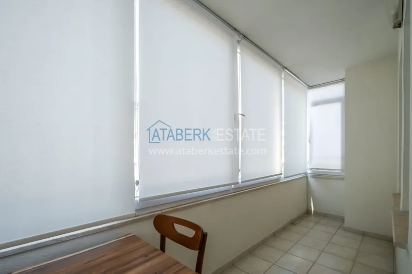 Purchase  Turnkey one-bedroom apartment with a glazed balcony near Cleopatra Beach - Alanya Center 9 