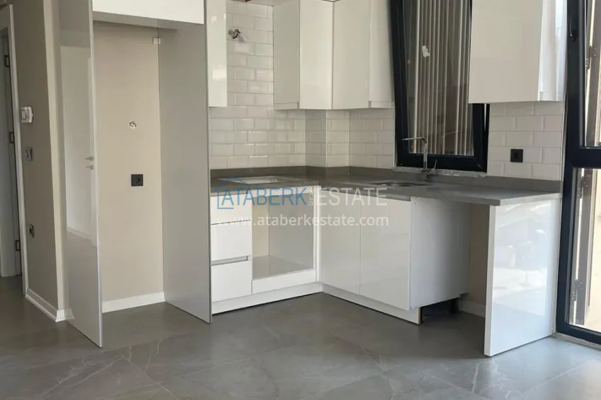 Purchase 1+1 apartment in the center of Alanya in a new modern complex - Cleopatra beach area 11 