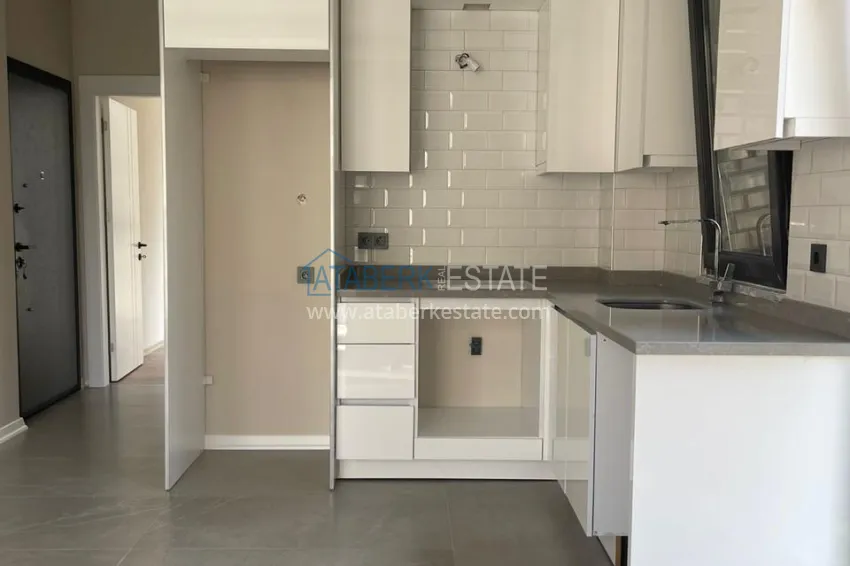 Purchase 1+1 apartment in the center of Alanya in a new modern complex - Cleopatra beach area 13 