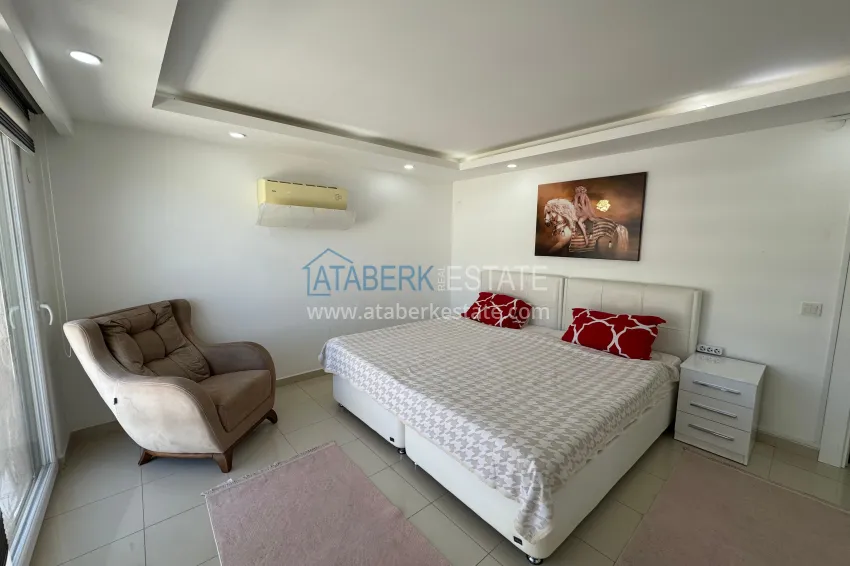 Purchase 4+1 penthouse duplex with furniture and a glazed balcony, Oba district — Alanya 18 