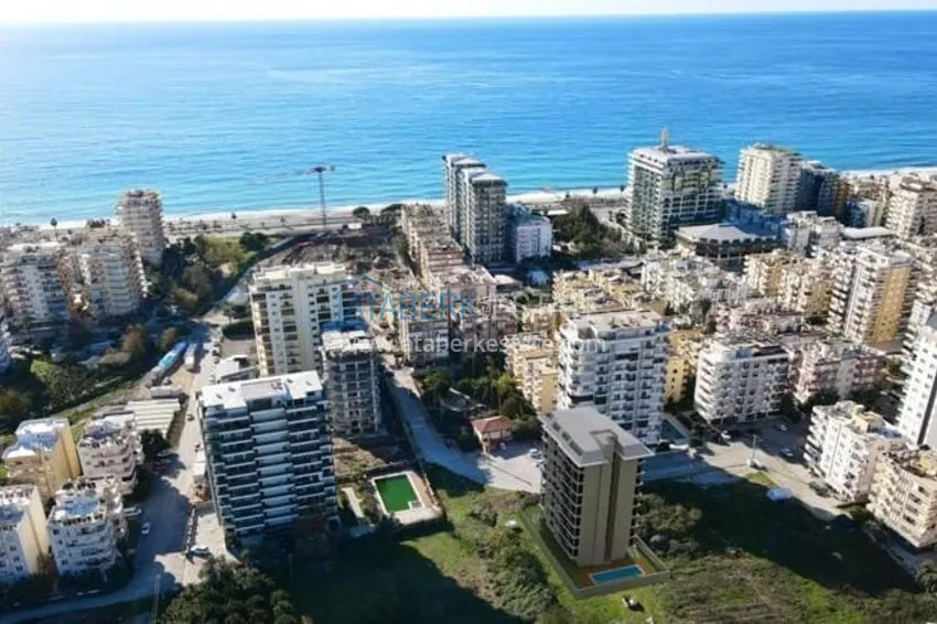 Apartments in Mahmutlar from an investor in a complex at the final stage of construction  1 