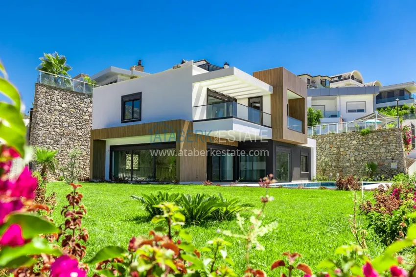 Exclusive project of a private villa in high-tech style in the Kargicak area 2