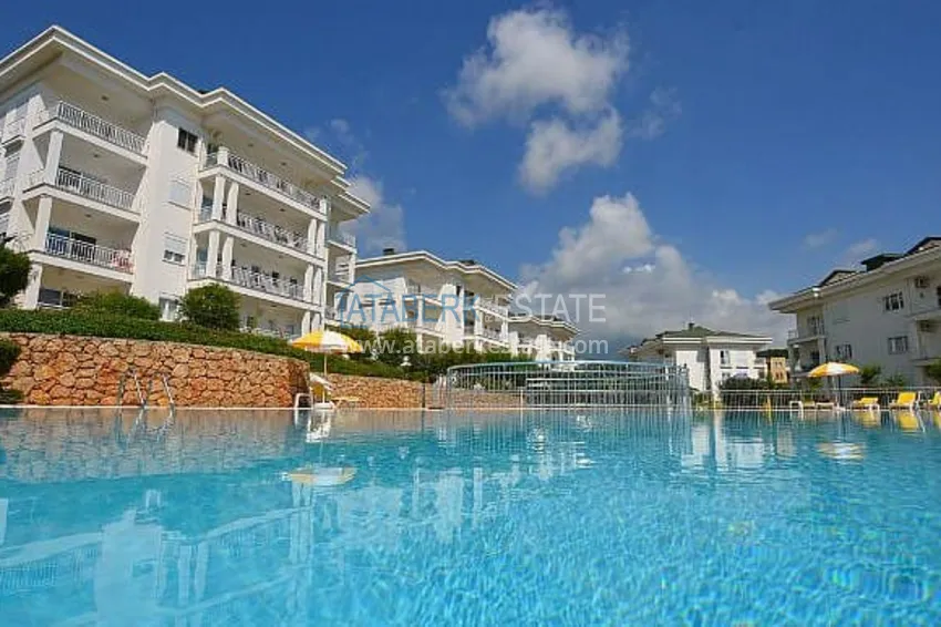 Apartment for a residence permit in a cozy residential complex with infrastructure. Oba District, Alanya 3 
