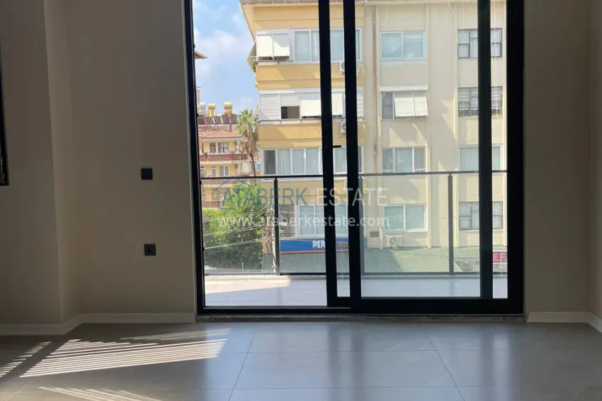 Purchase 1+1 apartment in the center of Alanya in a new modern complex - Cleopatra beach area 23 