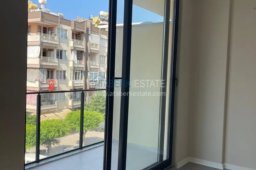 Purchase 1+1 apartment in the center of Alanya in a new modern complex - Cleopatra beach area 24 