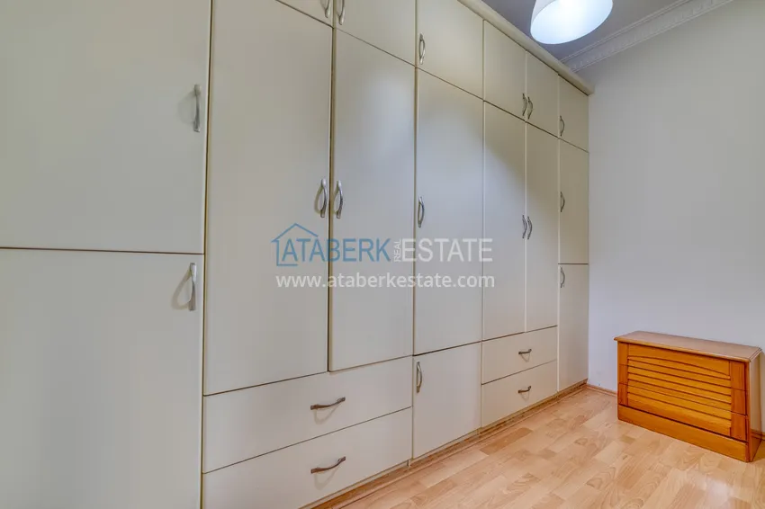 Purchase  Linear five-room turnkey apartment with separate kitchen in the center of Alanya 20 