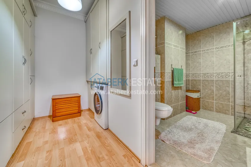 Purchase  Linear five-room turnkey apartment with separate kitchen in the center of Alanya 21 