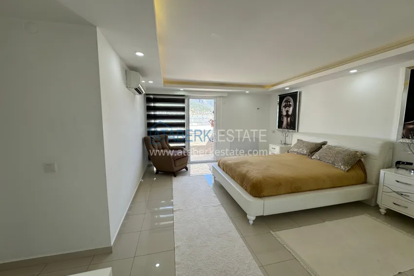 Purchase 4+1 penthouse duplex with furniture and a glazed balcony, Oba district — Alanya 29 