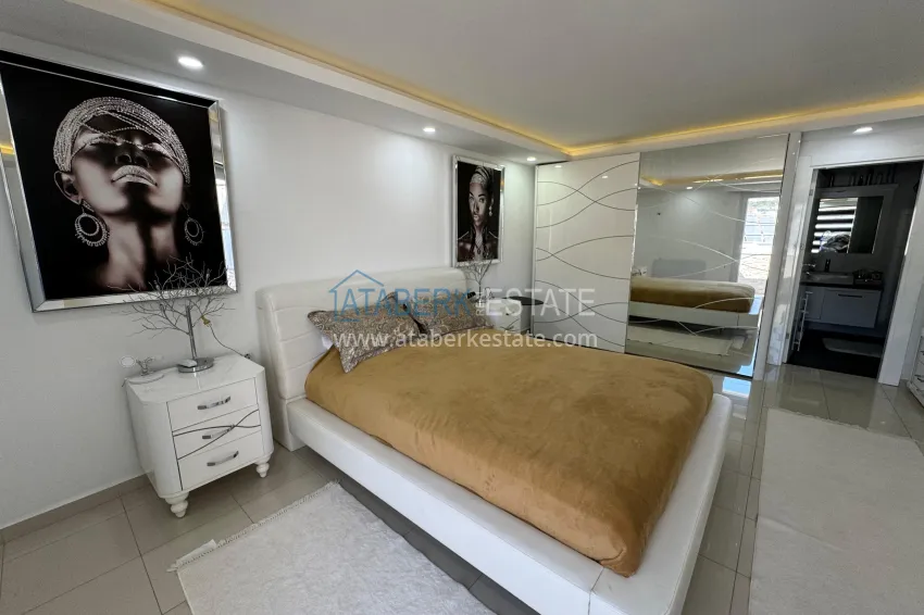 Purchase 4+1 penthouse duplex with furniture and a glazed balcony, Oba district — Alanya 31 