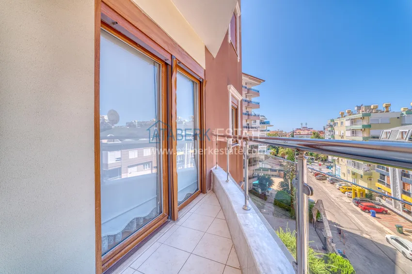 Purchase  Linear five-room turnkey apartment with separate kitchen in the center of Alanya 26 
