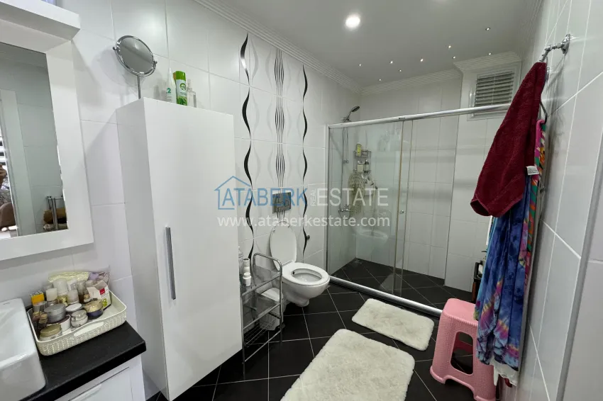 Purchase 4+1 penthouse duplex with furniture and a glazed balcony, Oba district — Alanya 36 