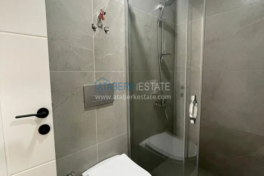 Purchase 1+1 apartment in the center of Alanya in a new modern complex - Cleopatra beach area 32 